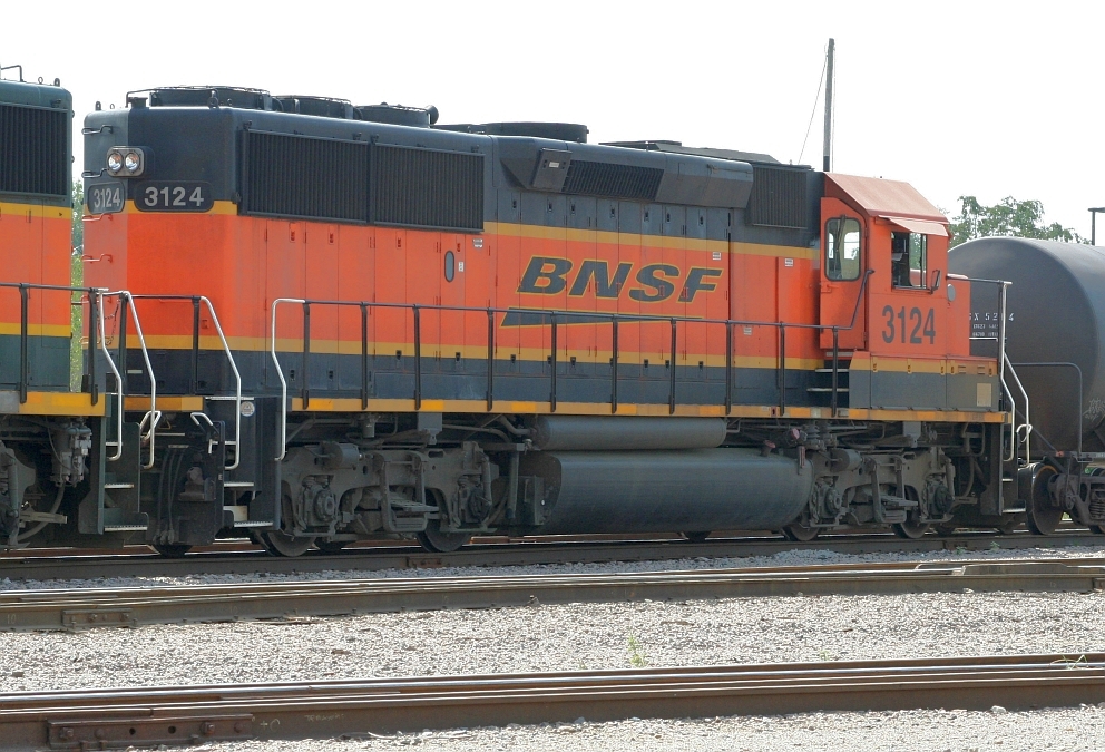 BNSF 3124 local power